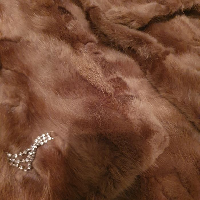 Продам норковую шубу