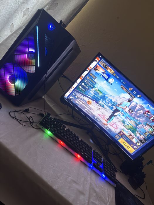 Super oferta pc gaming cu monitor curbat 180 hz