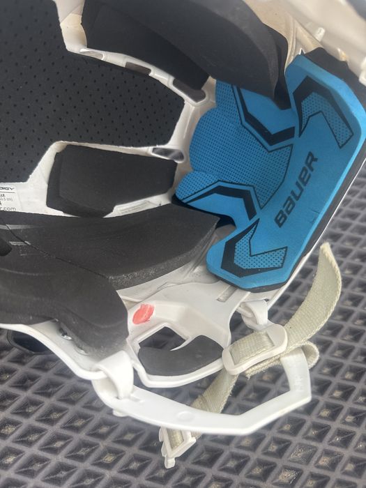 шлем хоккейный детский