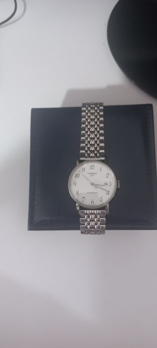 Продам часы Tissot