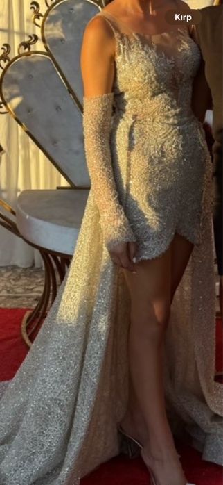 Официална рокля нова