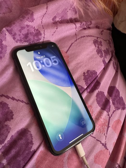 Vand iphone 11 in stare foarte buna