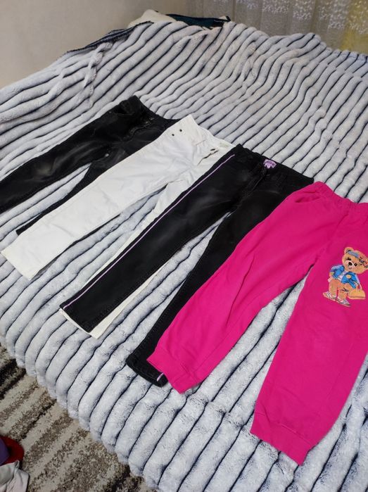 Продаю вещи пакетом на девочку (116-122)