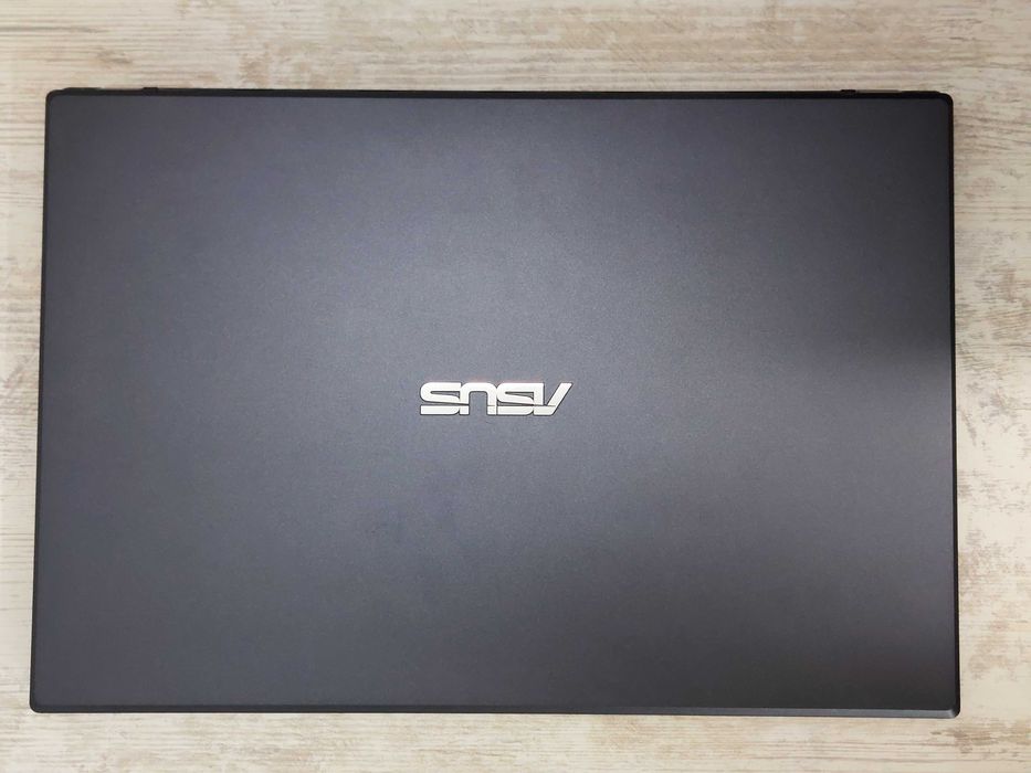8GB RAM GTX 1050 512GB SSD Core i5-8300H 15.6" FULL HD геймърски лаптоп Asus Vivobook F571GD