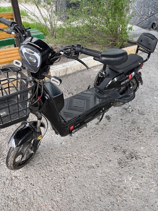 Электроскутер СК8