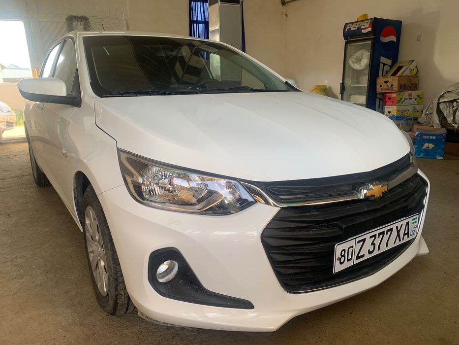 Chevrolet Onix 3LT MT – Oq rang (Summit White)