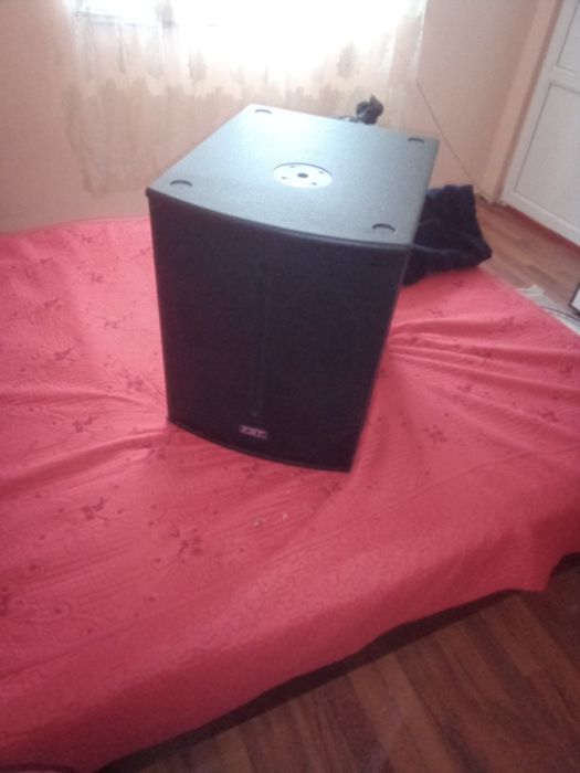 Subufar  FBT activ 15"- 3000 lei