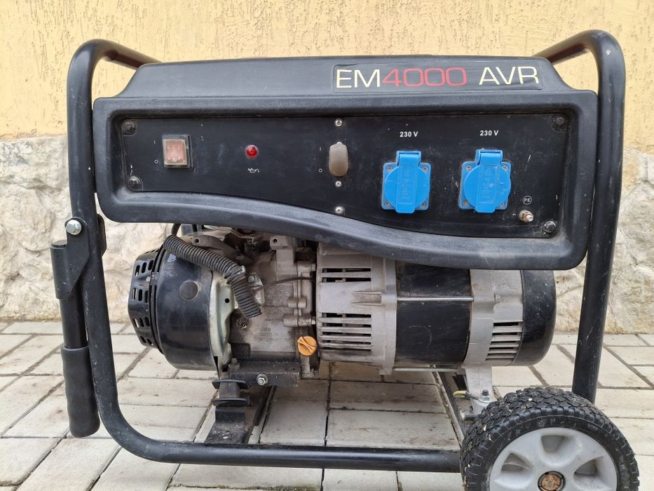 Generator de curent electric monofazat, pe benzina