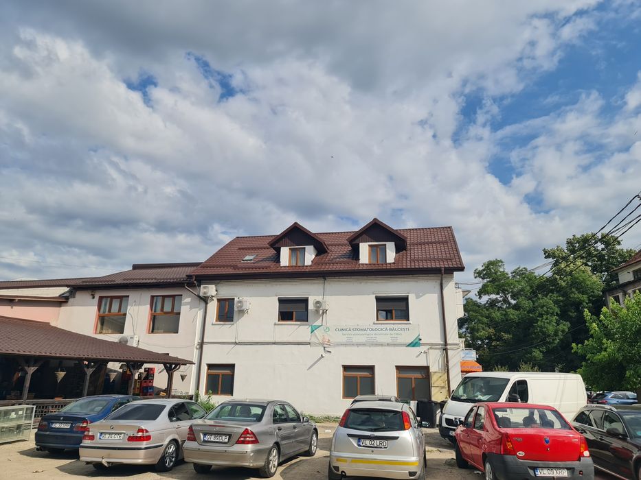 Clădire de vânzare în Bălcești