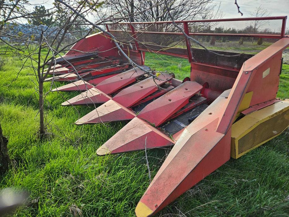 Header floarea-soarelui-CASE METALAGRO