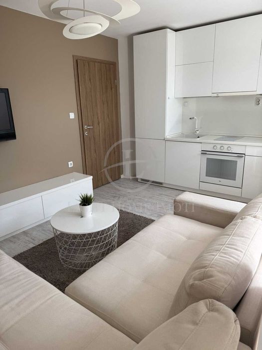 Продава се Тристаен апартамент в Пловдив, Център - 96 кв.м за 2146 €/кв.м - Снимка #5