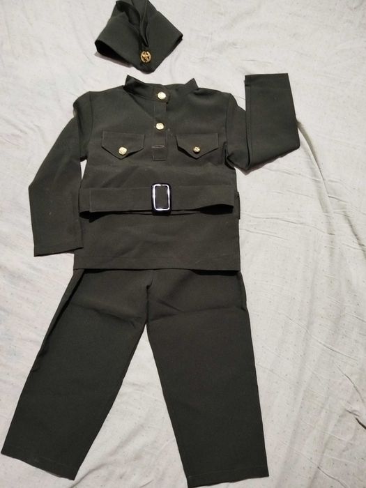 Костюм детский 3-4 лет на 9-е мая, одевали один раз