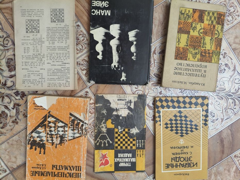 Продам книги разные много всего
