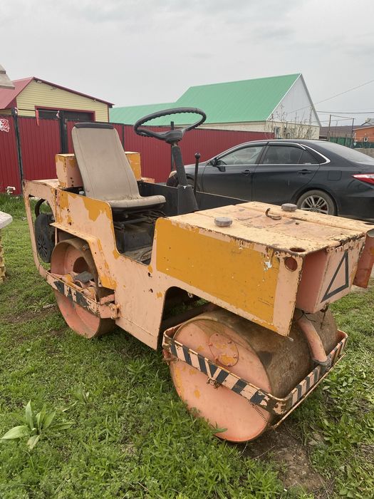 Каток тротуарный