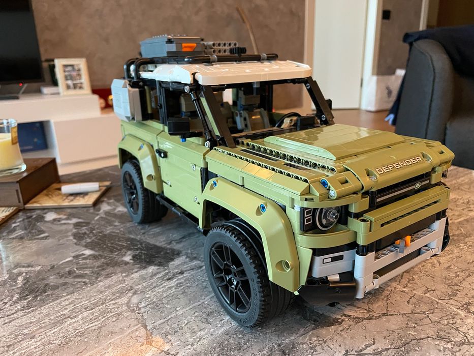 Lego 42110 - Land Rover Defender - Construit - Stare Excelenta