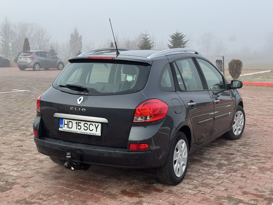 Vand Renault Clio GrandTour 1.2 Benzina 2009  Panoramic Inmatriculat
