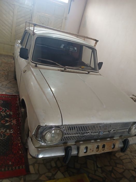 Moskivich sotiladi zapchasa