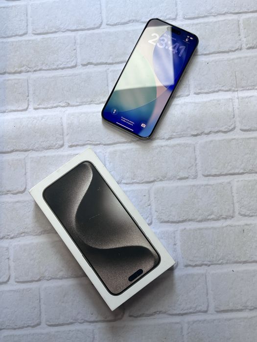Iphone  15 pro max 1TB  akb 87%