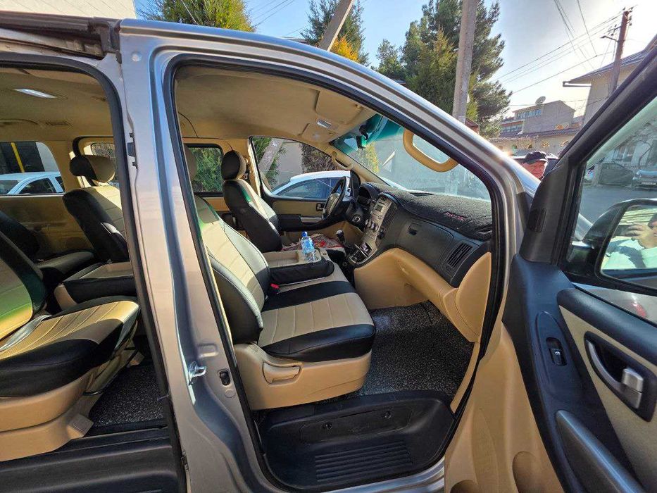 Продается HUNDAI STAREX h-1 - 7 мест 2015г