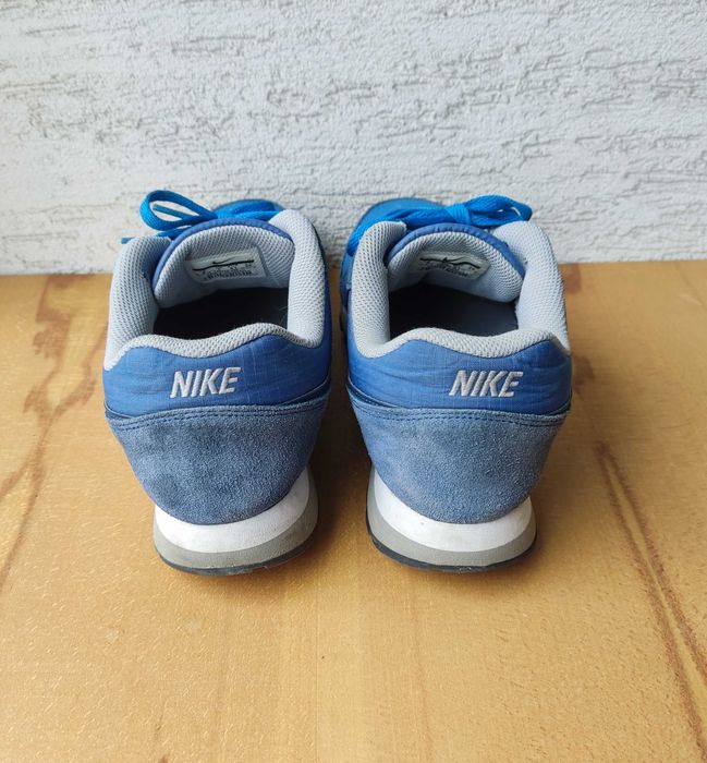 Маратонки NIKE MD RUNNER 2