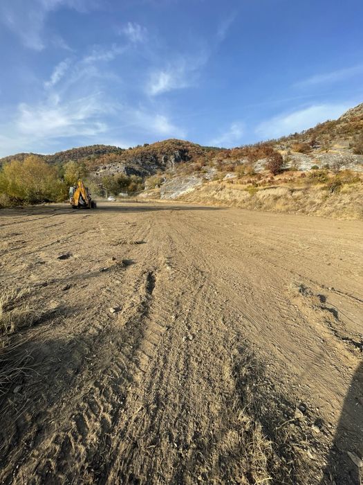 Продава се Земеделски имот в Крън -  кв.м за 16667 €/дка - Снимка #2