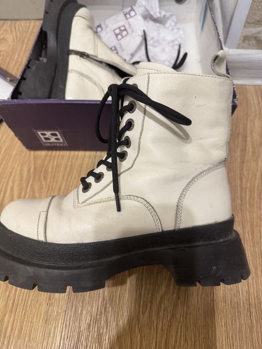 Продам женскую обувь