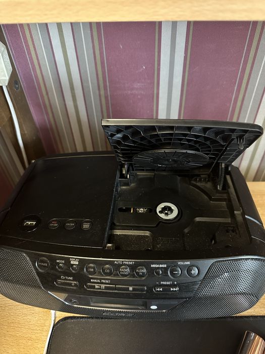 Магнитола CD Sony ZS-RS09CP