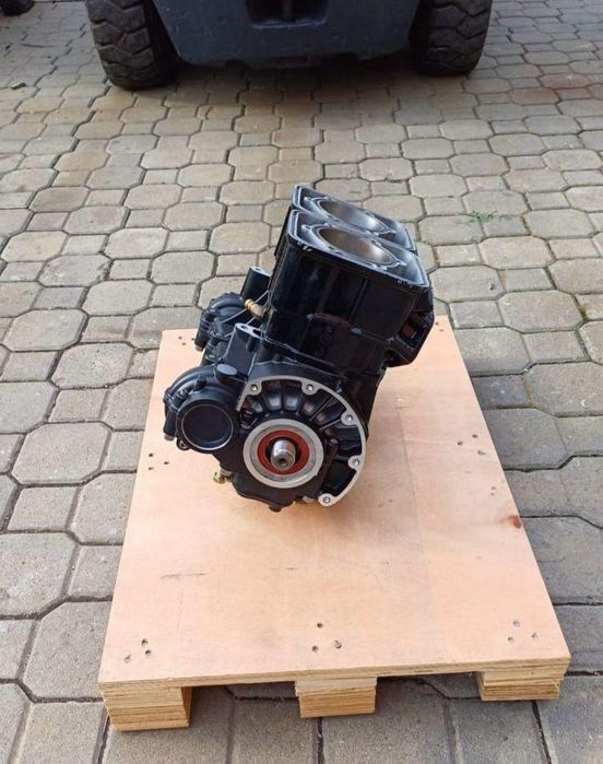 Двигатель rotax 787