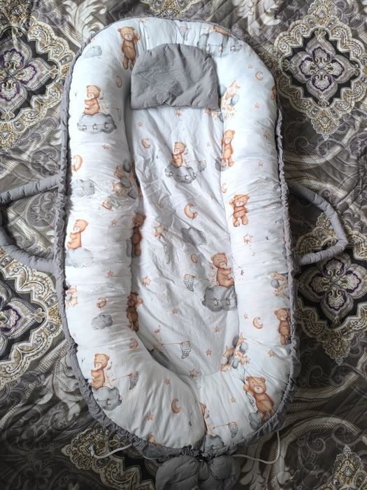 Бебешко гнездо + подарък