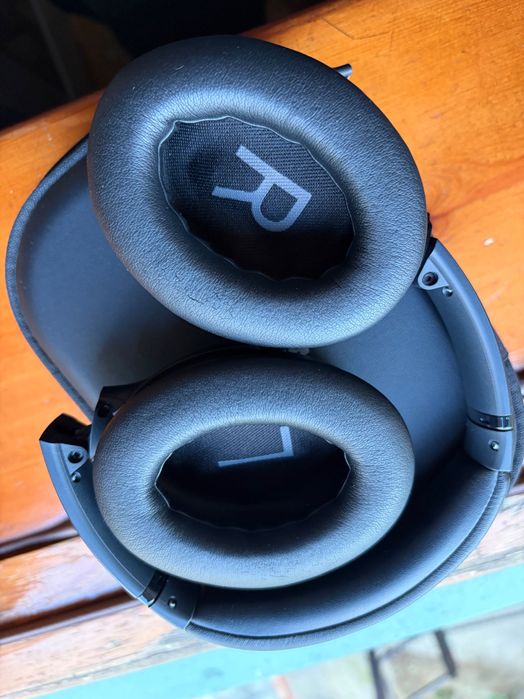 Bose QuietComfort (QC) - в отличном состоянии