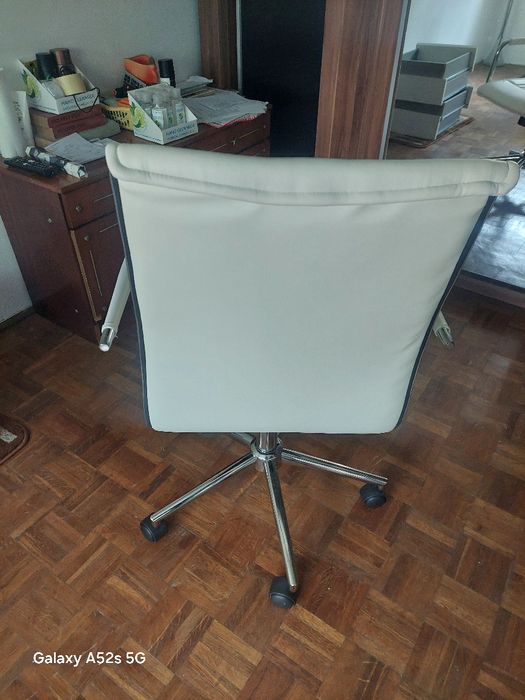 Pentru Birou, Elegant