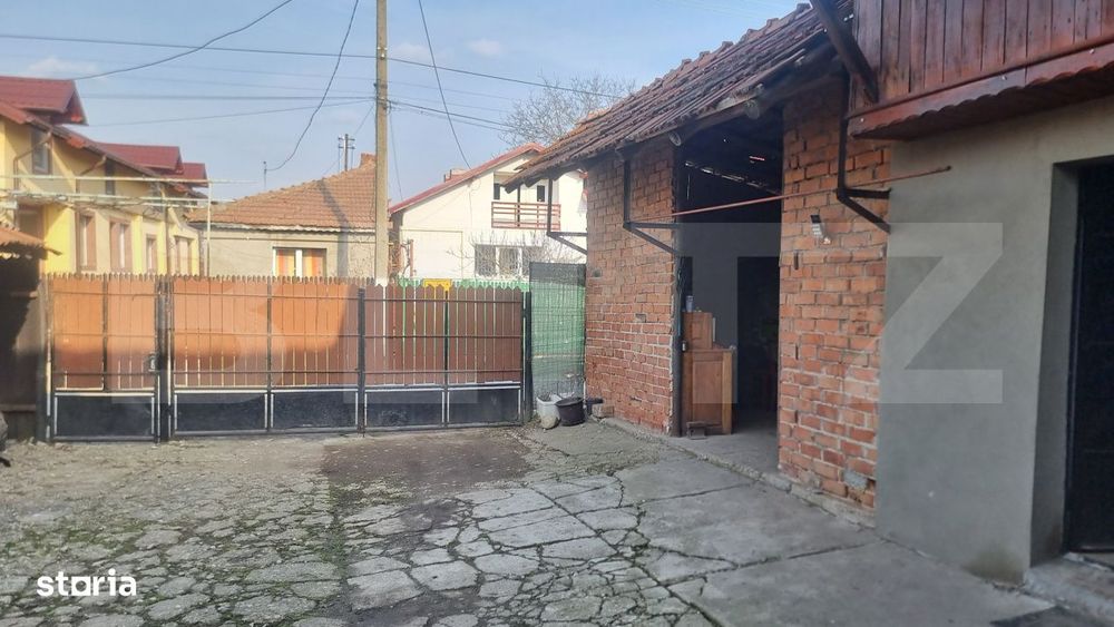 ANSAMBLU 2 CASE ,mobilate gata pentru mutare