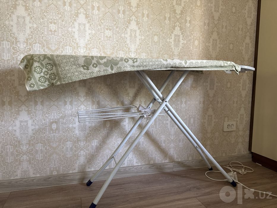 Гладильная доска  б/у железный  торг есть