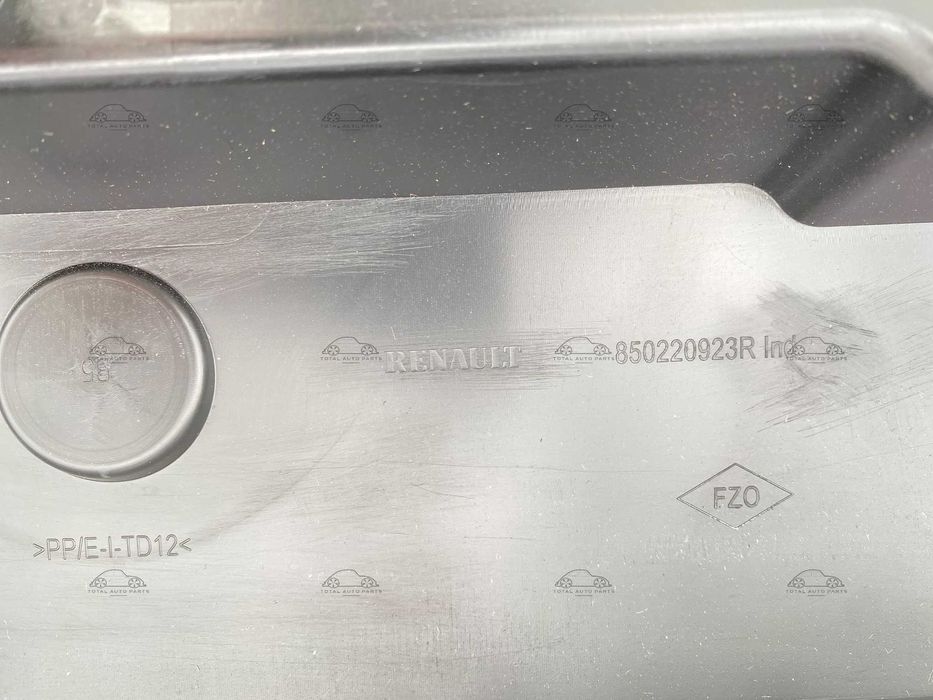 Bara spate Renault Kadjar facelift 2018+ noua originala Renault