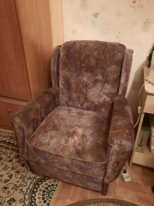 Диван и два кресла