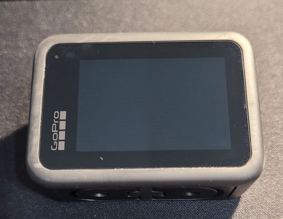 Vând GoPro hero 8 + card 128Gb