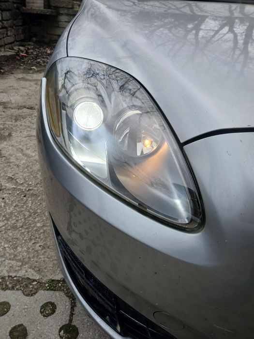 Полиране на Автомобилни фарове