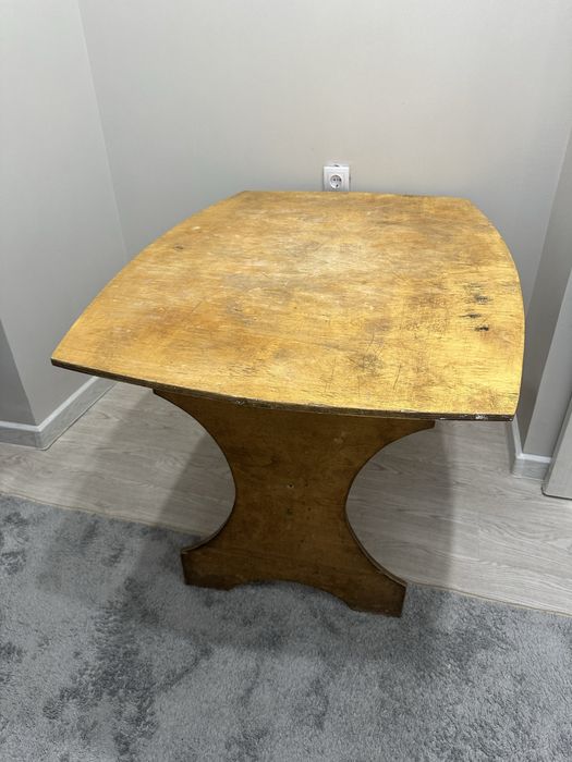 Продам кухонный Стол 80 * 120