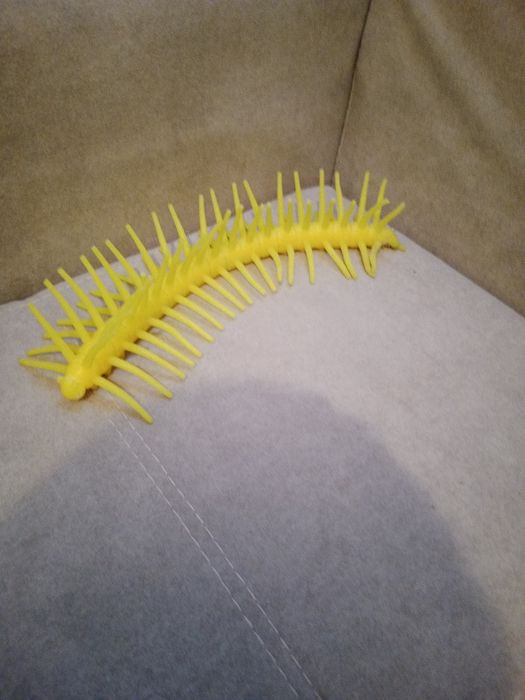 Гусеница игрушка мягкая