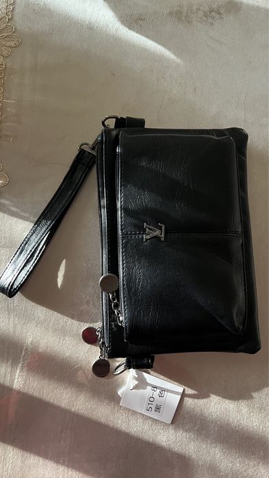 Новый женский кошелек с 4мя кармашками