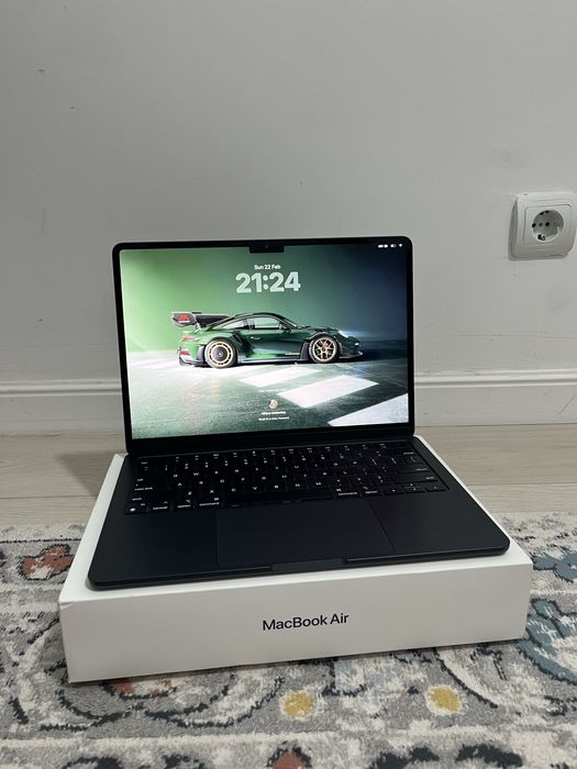 MacBook Air M2 (16/256 GB)