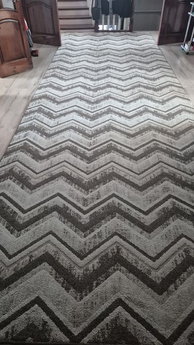 Продать ковровую дорожуу