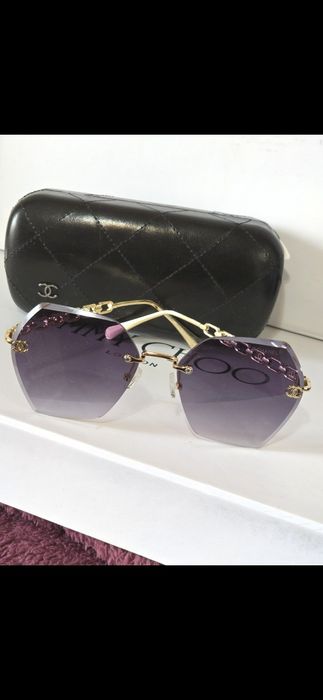 Ochelari de soare chanel