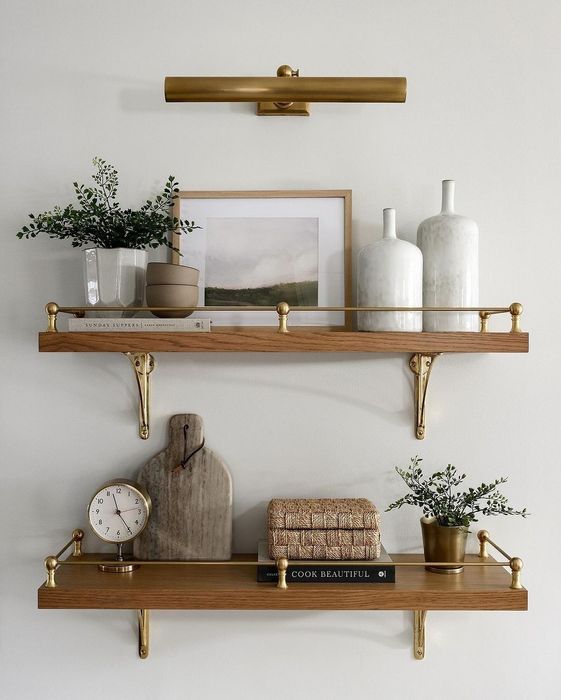 Изготовлю книжные полки из натурального дерева