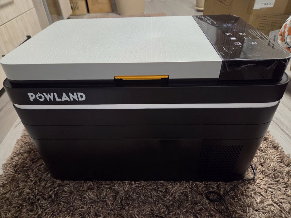 Vând frigider auto 30L Powland  1200 lei