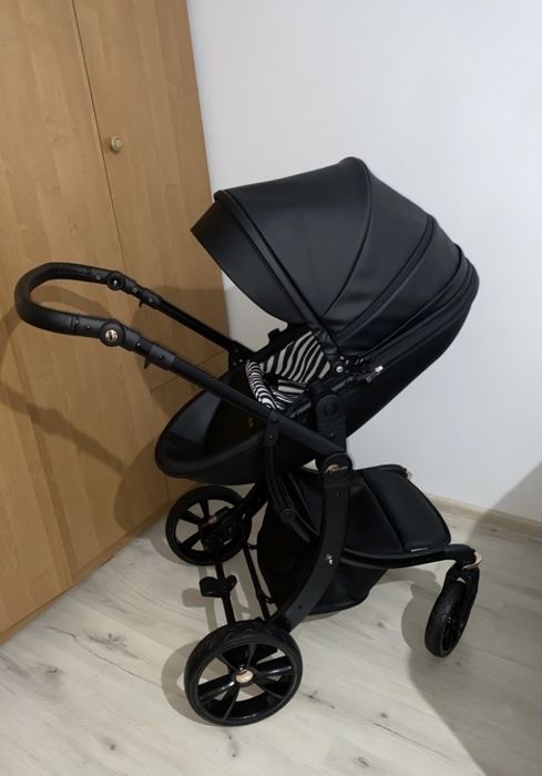 Продам детскую коляску