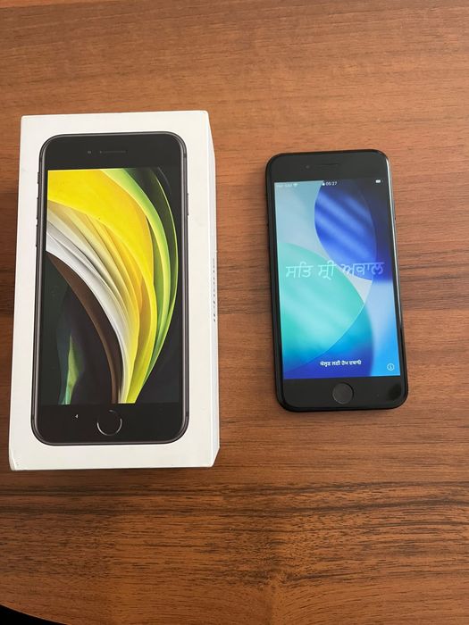 iPhone se 2 поколения