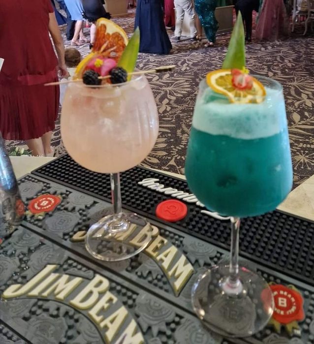 Ofertă Oglindă foto/Cabina foto/Fum greu/Cocktail bar/Platforma 360