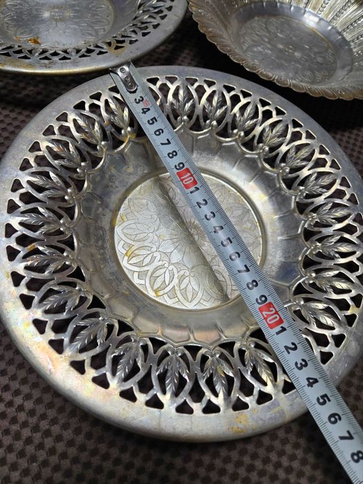 Декоративни чинии от алуминий