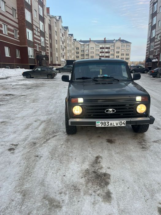 Продам машину нива